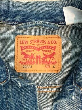 Levi's Light Blue Denim Jacket with Tan Leather Patch